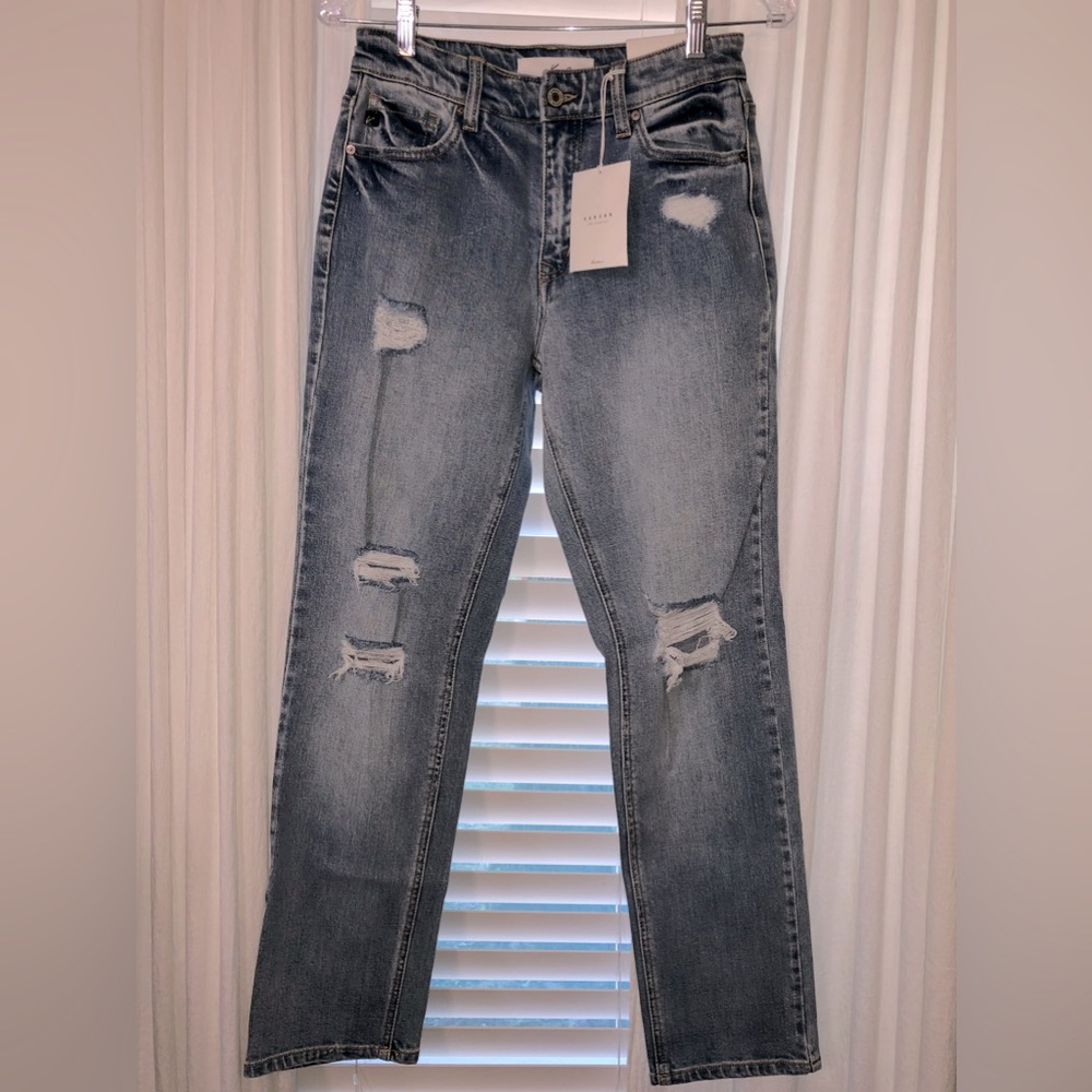 Distressed kancan jeans NWT sz5